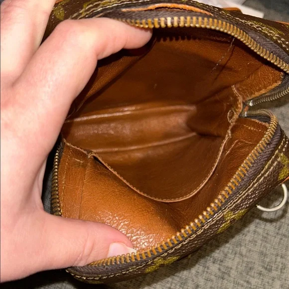 Louis Vuitton Authentic Rare Eclair LV mini crossbody - Picture 9 of 11